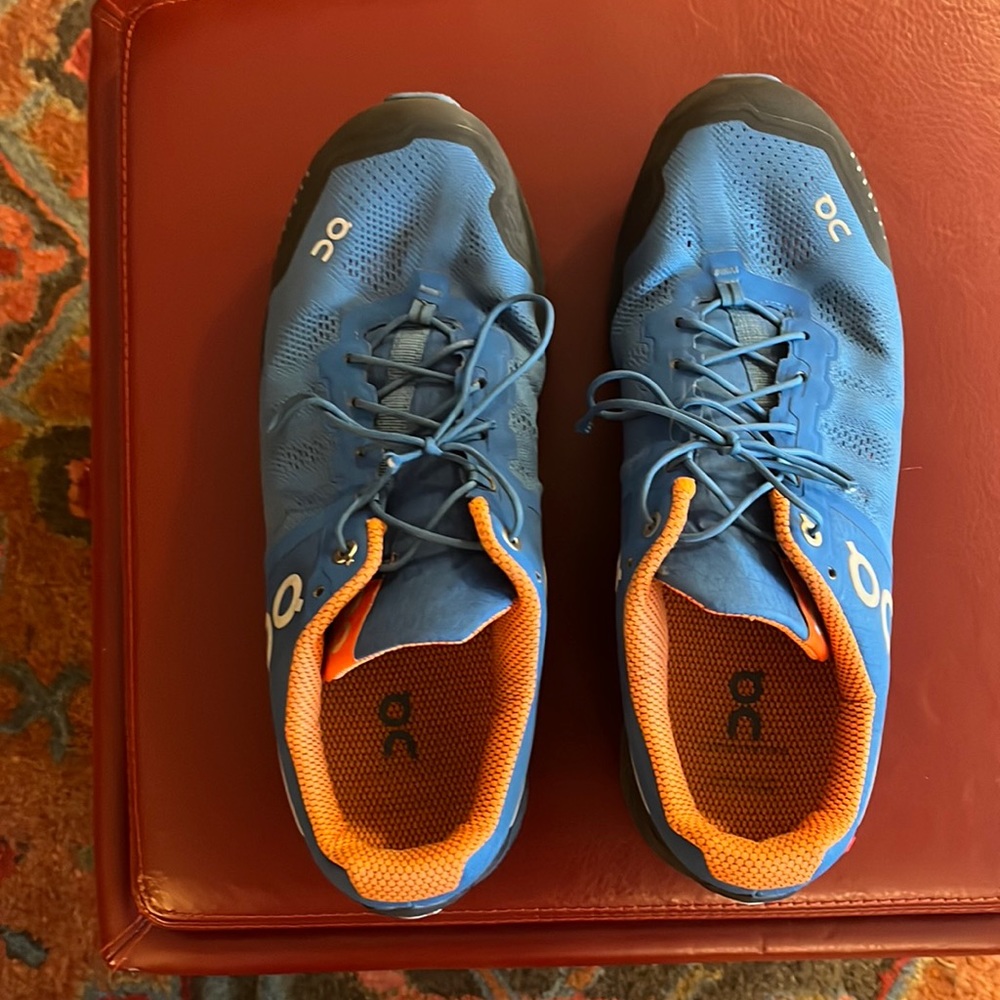 ON Running Men’s 10 Trail running